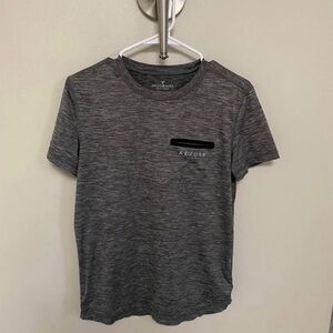 American Eagle 360 Extreme Flex Gray Shirt